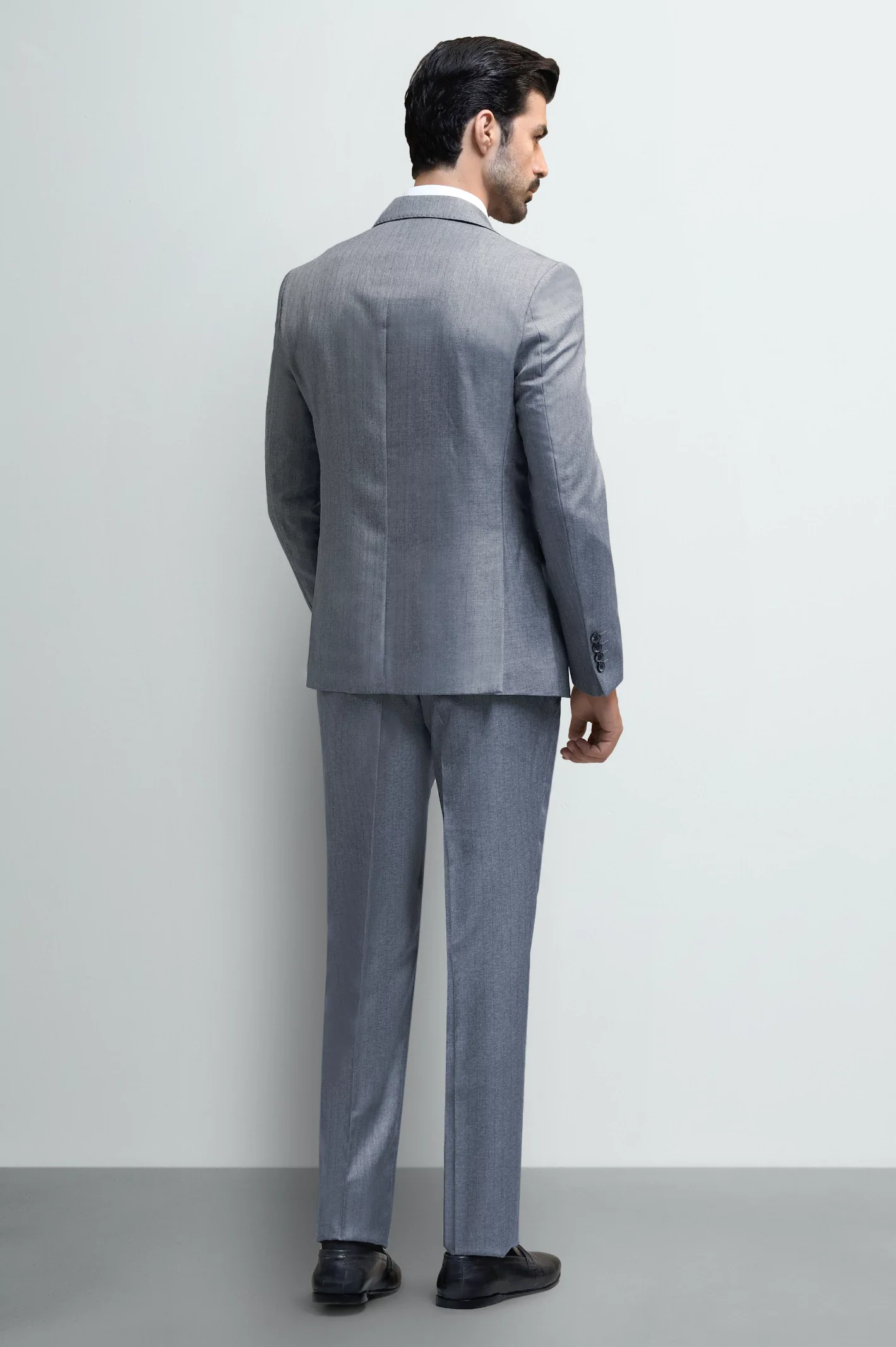 Men's Grey Striped 2-Piece Suit - Image 5