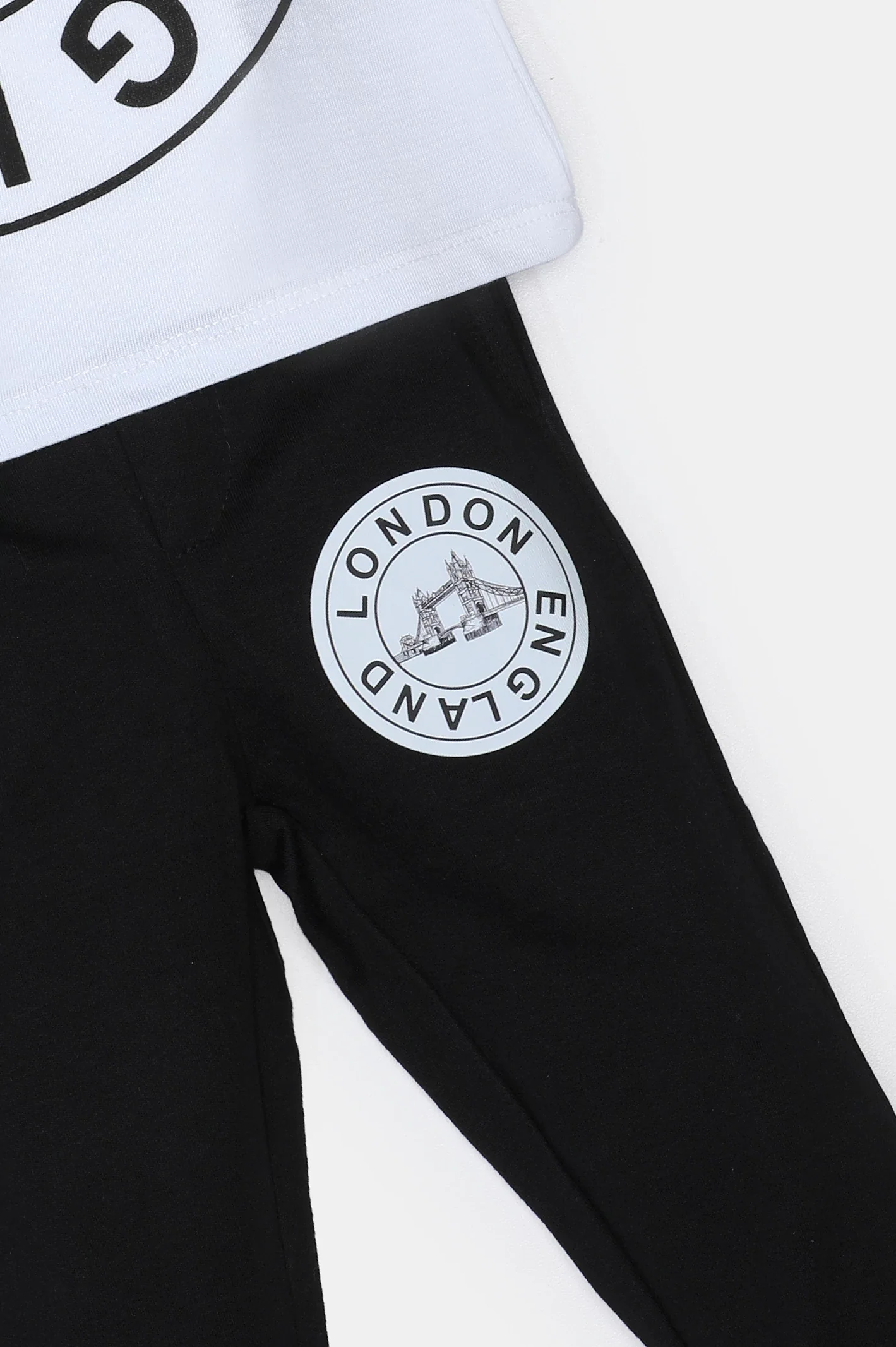 Black Graphic Printed Boys Combo - Image 3