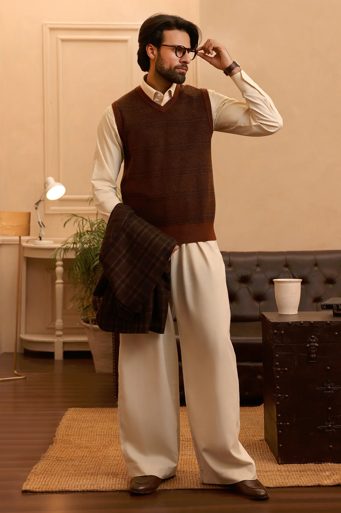 Men V-neck Dark Brown Sleeveless Sweater - Image 2