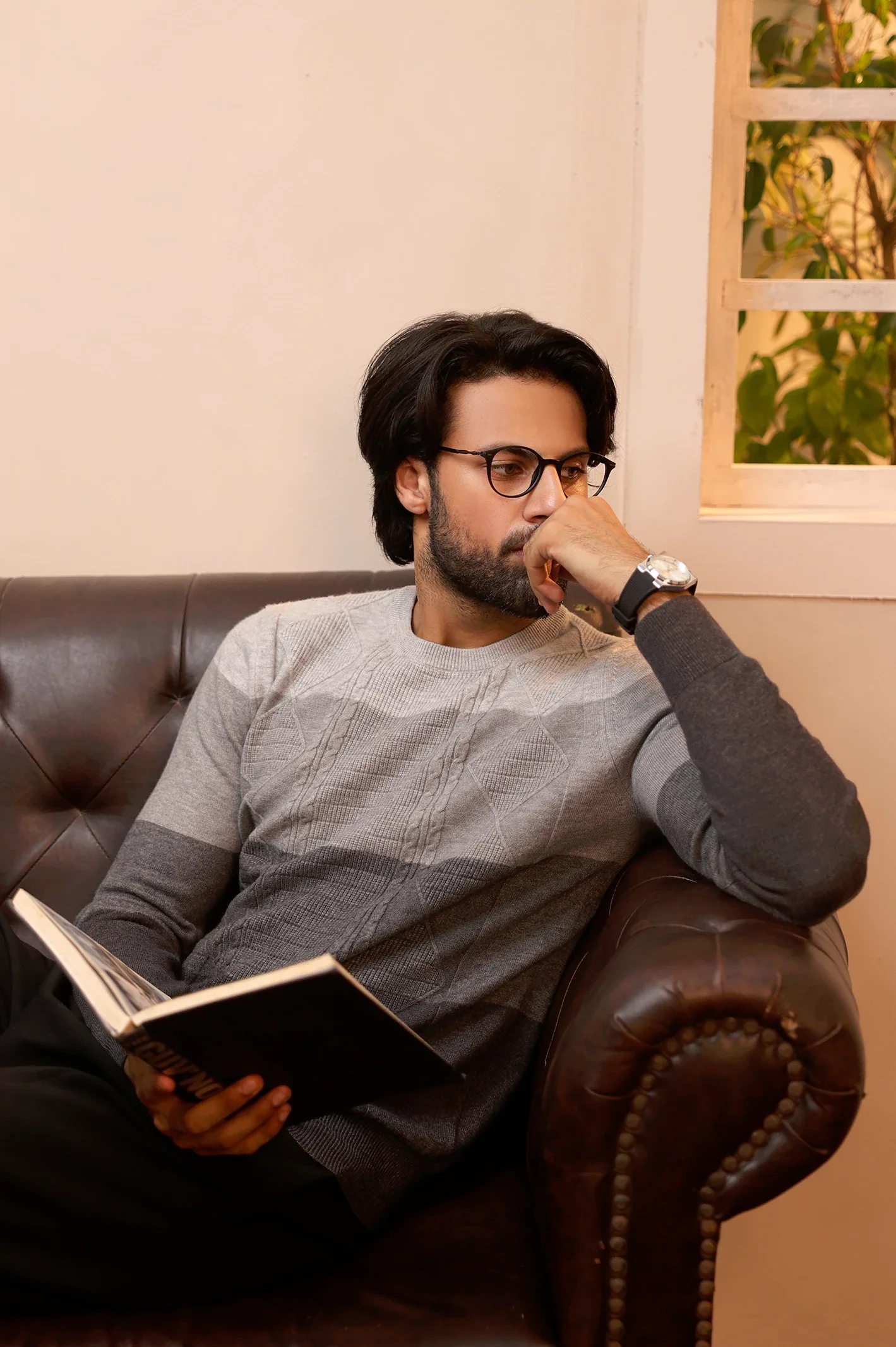 Men Grey Round Neck Sweater - Image 4