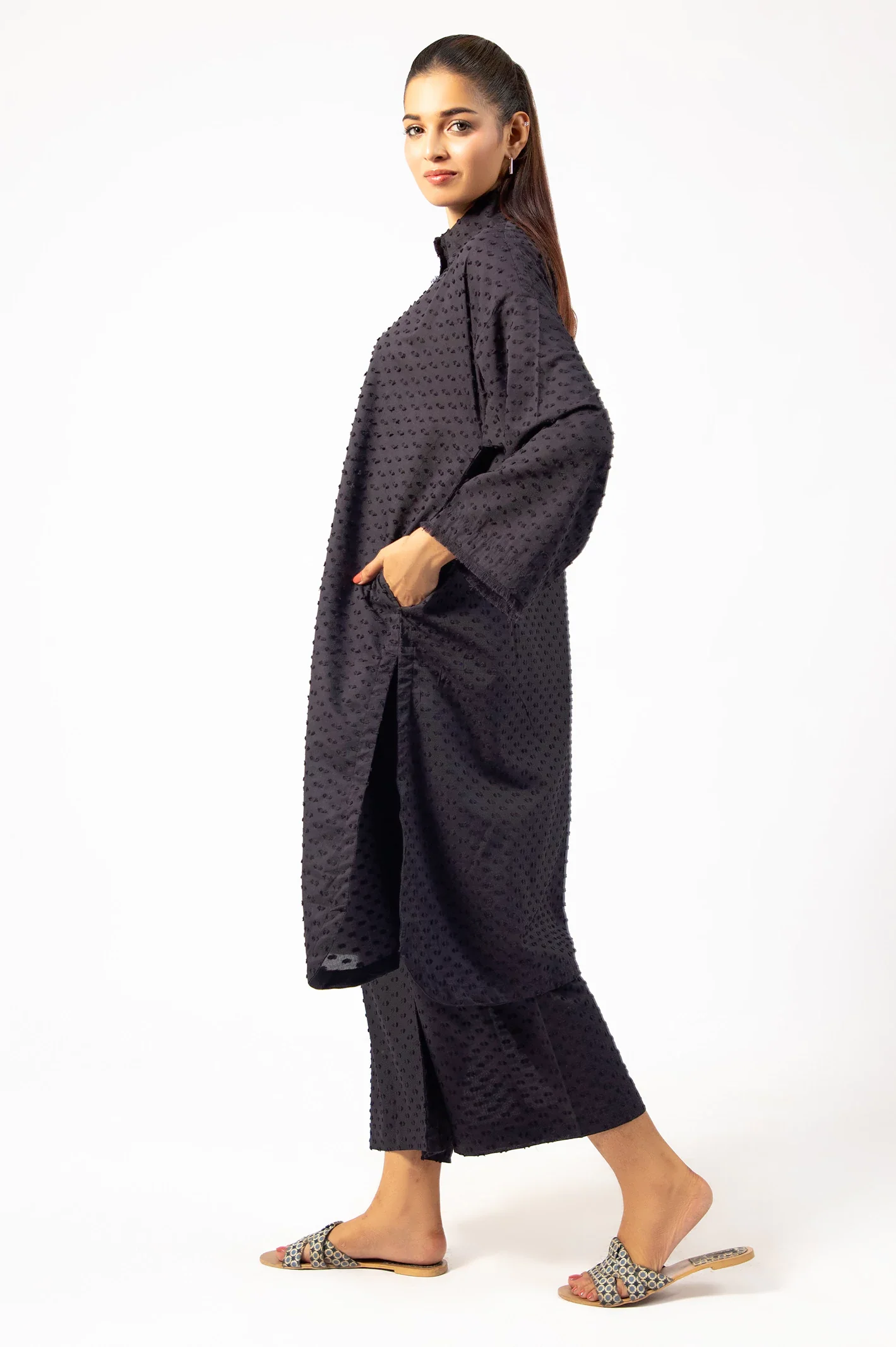 Black Stylised 2PC - Image 4