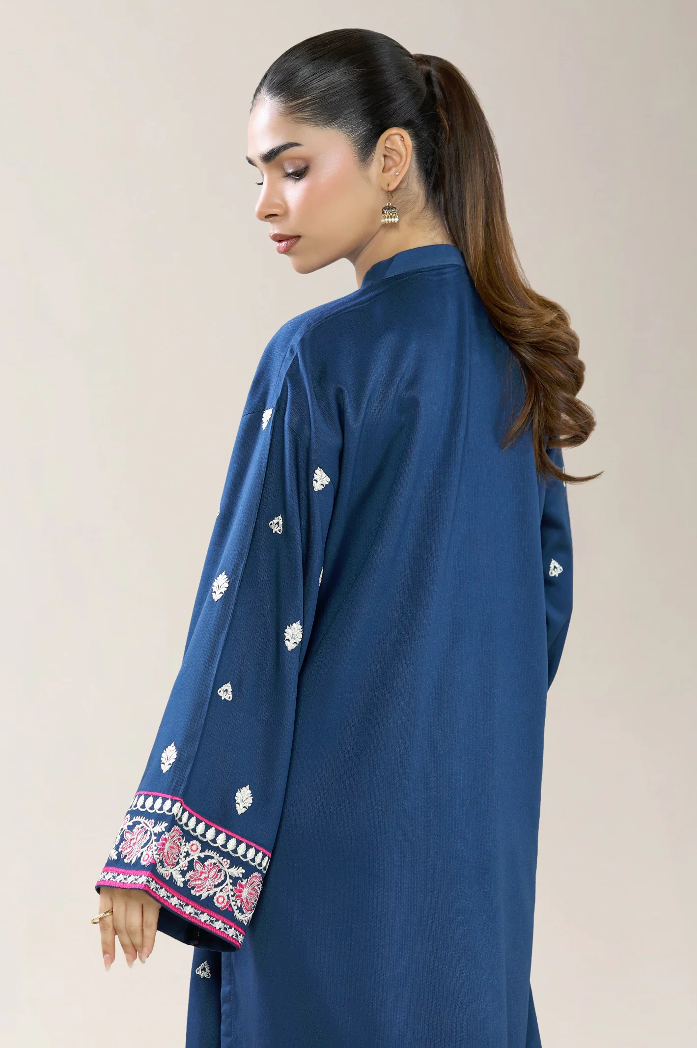 Embroidered 2PC - Image 5