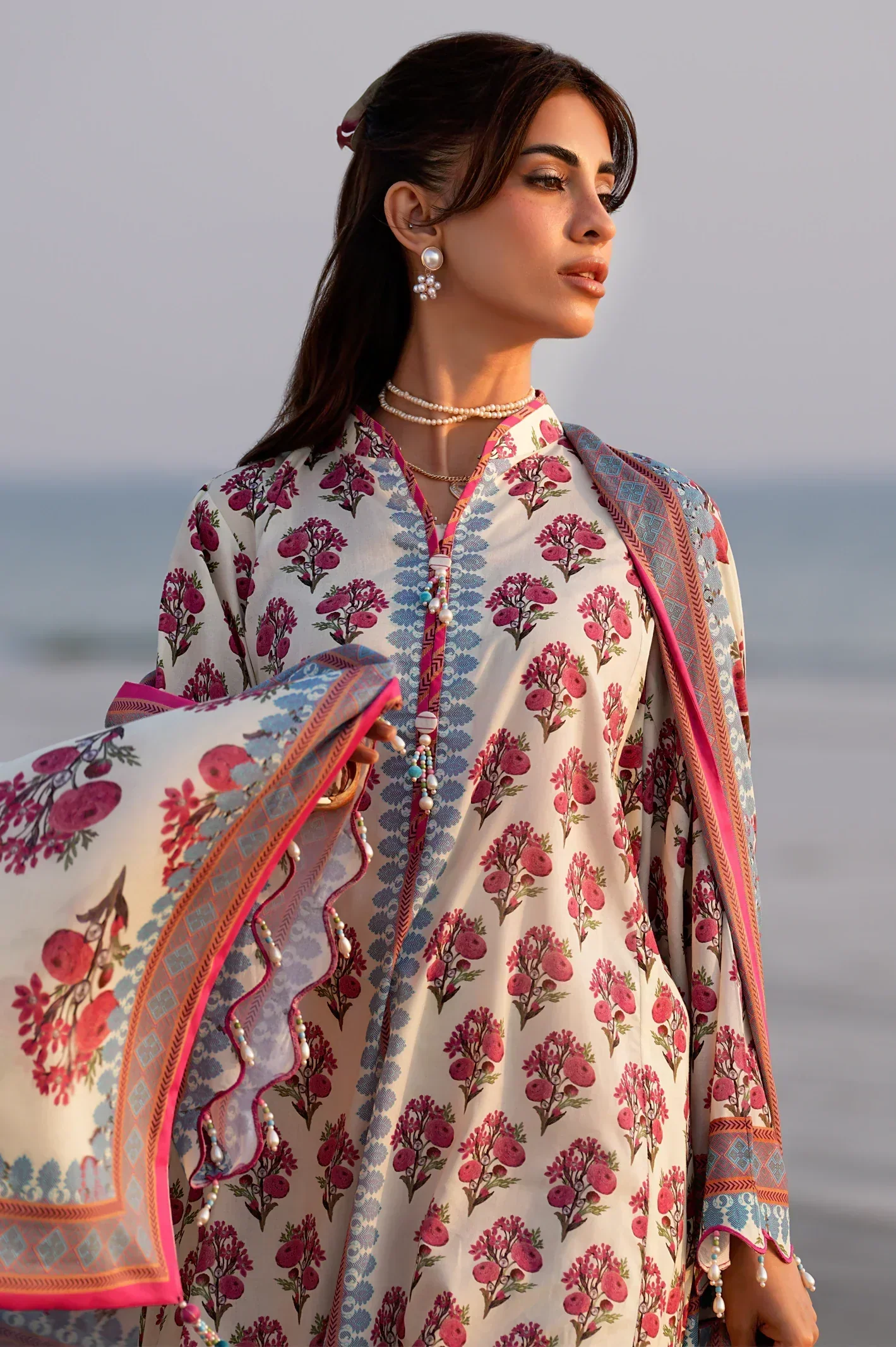 Printed Lawn-Offwhite Unstitched 3Pc - Image 5