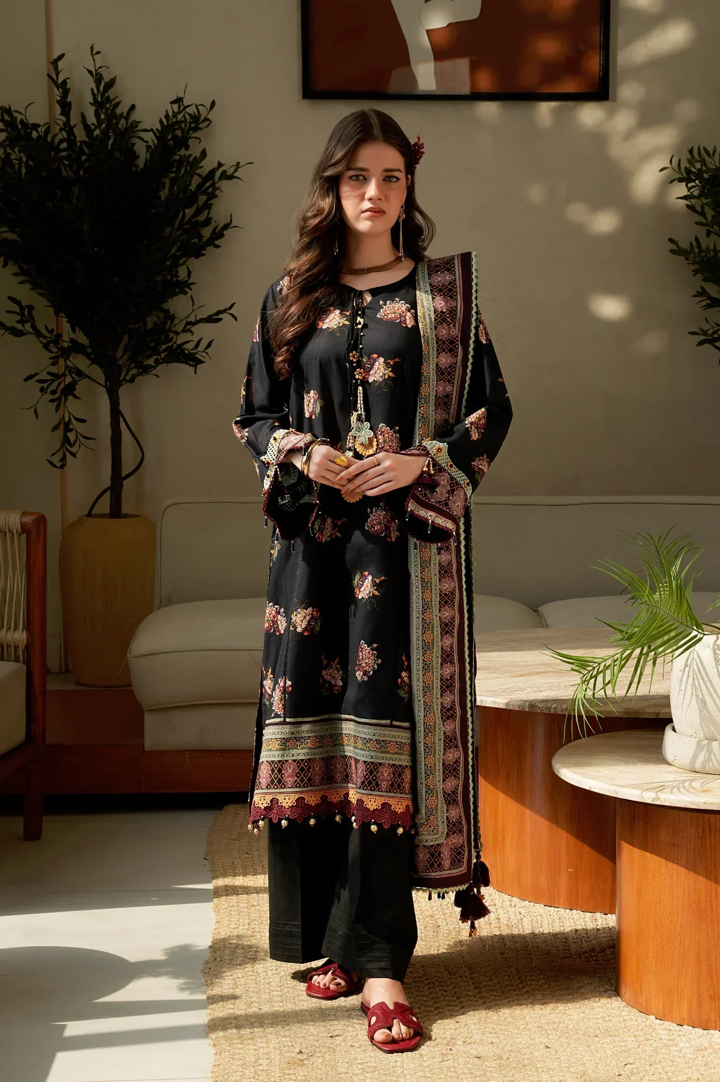 Printed Lawn-Black Unstitched 3Pc - Image 3